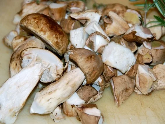 CÔTES DE VEAU A LA VANILLE ET AUX CEPES - Rezept - Bild Nr. 4