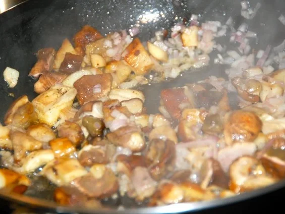 CÔTES DE VEAU A LA VANILLE ET AUX CEPES - Rezept - Bild Nr. 9