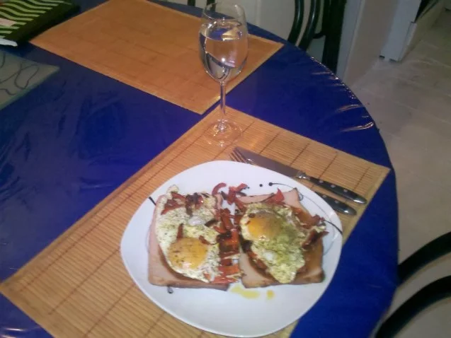 Rezept: Fleisch: Fleischkäse mit Spiegelei Bild Nr. 7 Fleisch: Fleischkäse mit Spiegelei - Rezept - Bild Nr. 7