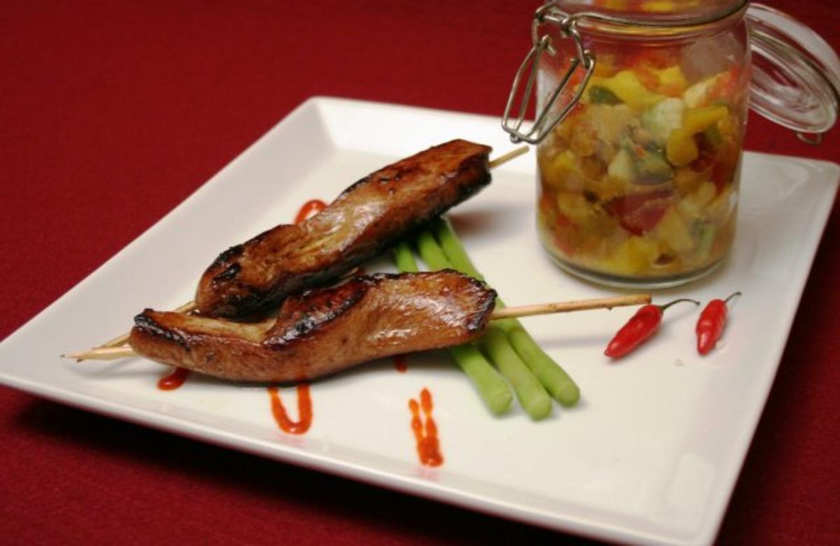 Philippinische BBQ-Chicken Slices mit Thai-Mango-Salat - Rezept