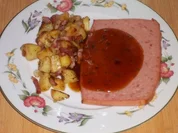 Bratkartoffeln mit Leberkäse und Bratensoße - Rezept