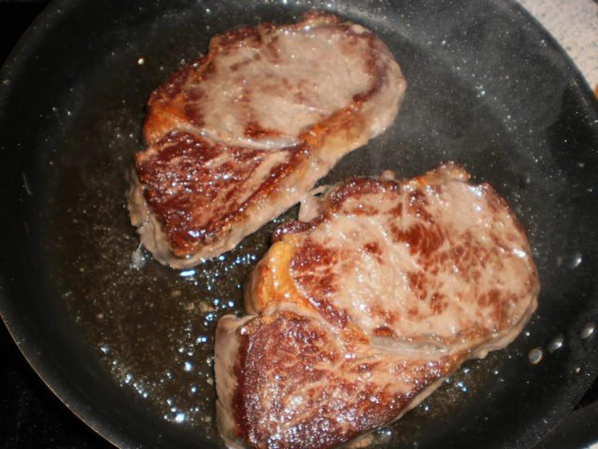 Kürbisgemüse zu Käse-Hüftsteaks - Rezept - Bild Nr. 8