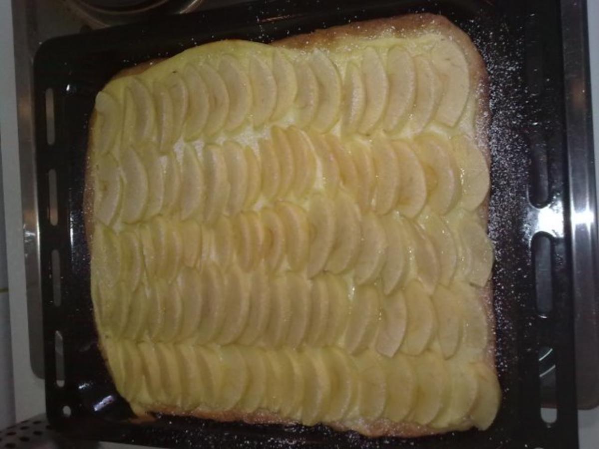 Apfelkuchen mit Pudding - Rezept - Bild Nr. 2