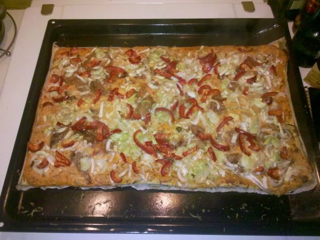 Rezept: Flammkuchen: Lauch-Thunfisch-Flammkuchen Bild Nr. 8 Flammkuchen: Lauch-Thunfisch-Flammkuchen - Rezept - Bild Nr. 8