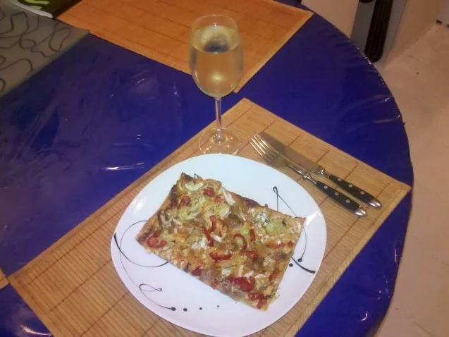 Rezept: Flammkuchen: Lauch-Thunfisch-Flammkuchen Bild Nr. 11 Flammkuchen: Lauch-Thunfisch-Flammkuchen - Rezept - Bild Nr. 11