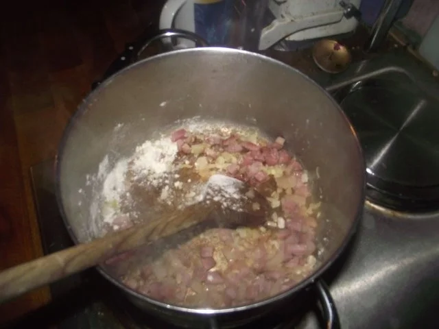 Rezept: Regionale Küche / Beilagen: W K W - Warmer Kartoffelsalat Waldecker Art Bild Nr. 4 Regionale Küche / Beilagen: W K W - Warmer Kartoffelsalat Waldecker Art - Rezept - Bild Nr. 4