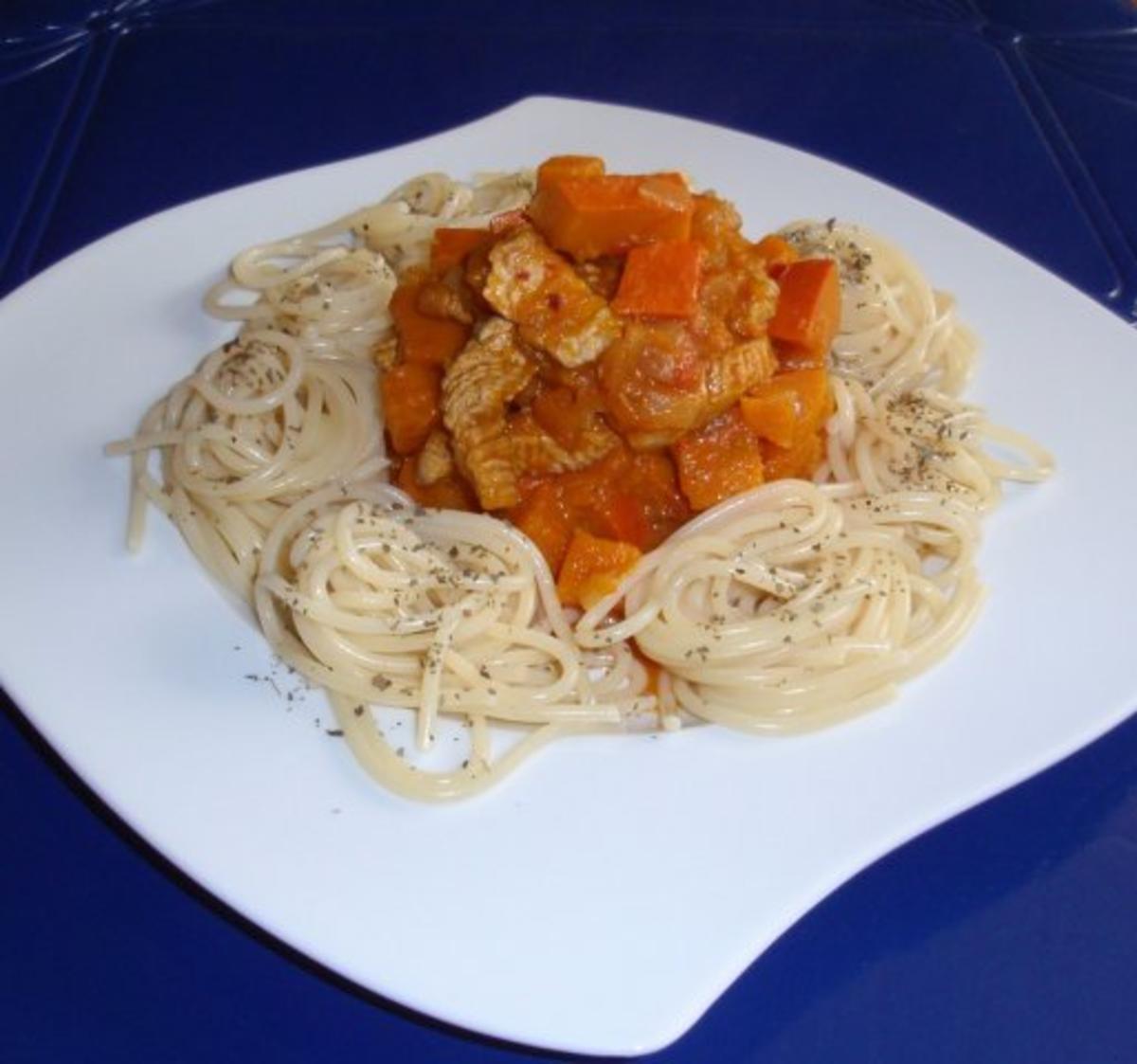 Putenstreifen mit Kürbisgemüse und Spaghetti - Rezept - Bild Nr. 8