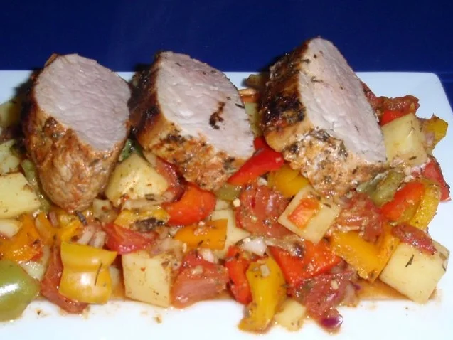 Rezept: Filet mit bunten Gemüse aus dem Ofen Filet mit bunten Gemüse aus dem Ofen - Rezept