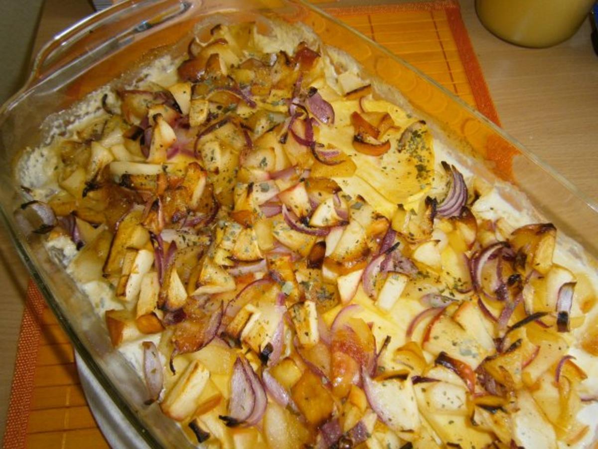 Steckrüben-Kartoffel-Gratin mit karamellisierten Äpfeln - Rezept - Bild Nr. 4