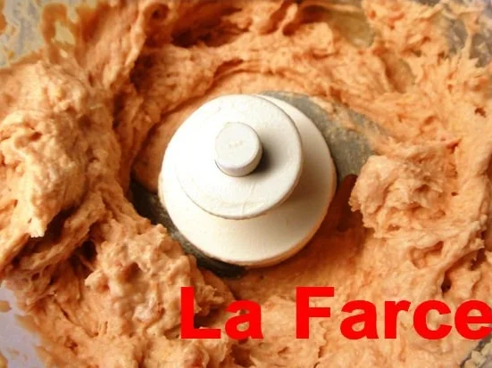 Rezept: Fleischpastetchen mit Gaenselebermousse auf Armagnac-Gaenseleber-Saucenspiegel Bild Nr. 7 Fleischpastetchen mit Gaenselebermousse auf Armagnac-Gaenseleber-Saucenspiegel - Rezept - Bild Nr. 7