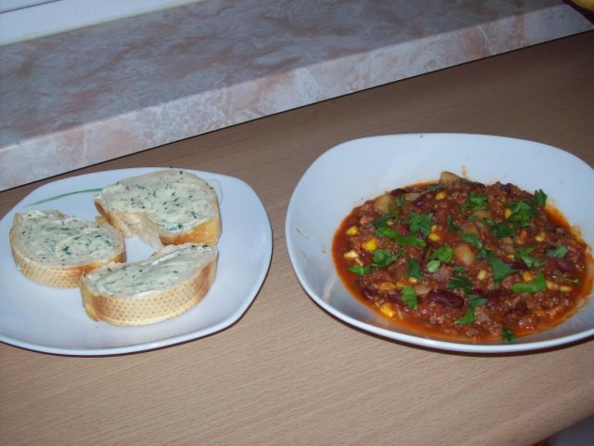 Chili con Carne mit Baguette und Knobibutter - Rezept By Fasti_74