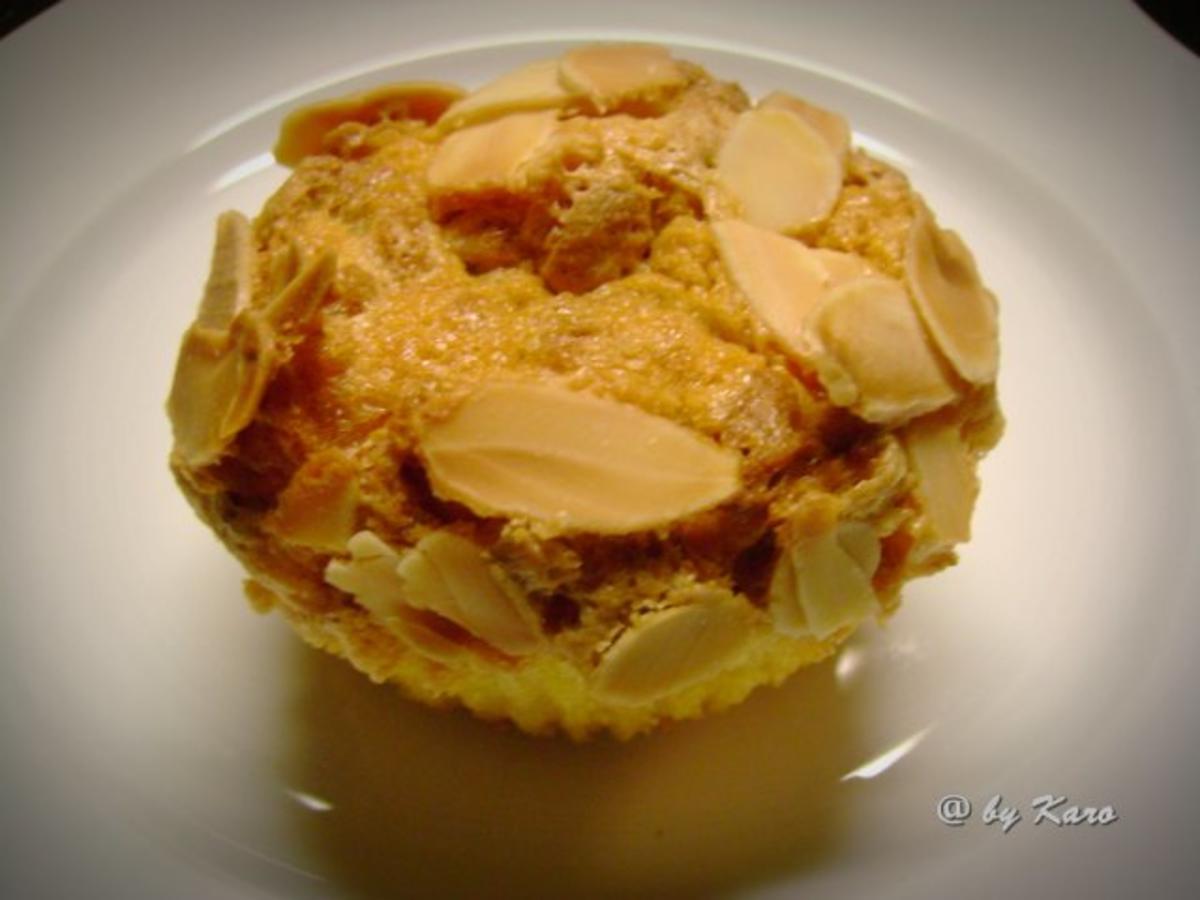 Muffins:  Amarettini Muffins mit Knuspermandeln - Rezept