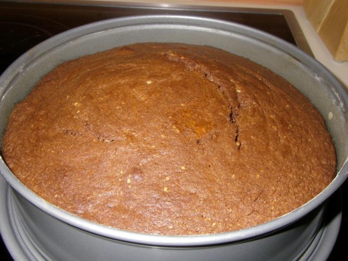 Schokocreme-Sauerkirsch-Torte - Rezept - Bild Nr. 2