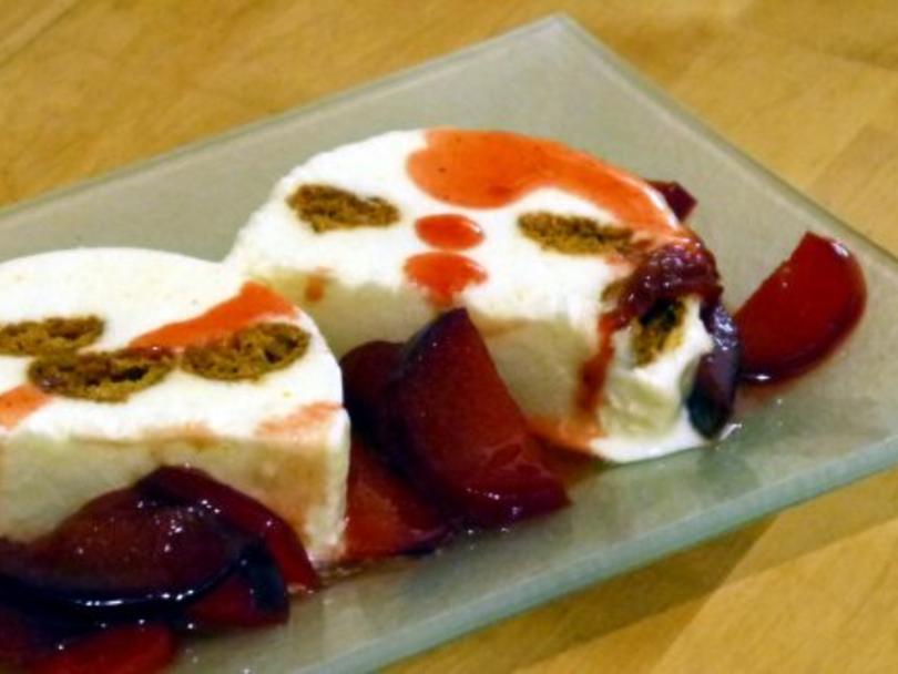 Mandel Parfait mit Zimtpflaumen - einfach - 150 kcal/100g