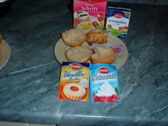 Rezept: Kuchen : Herbst - Sturmsäcke....(Windbeutel ) Bild Nr. 5 Kuchen : Herbst - Sturmsäcke....(Windbeutel ) - Rezept - Bild Nr. 5