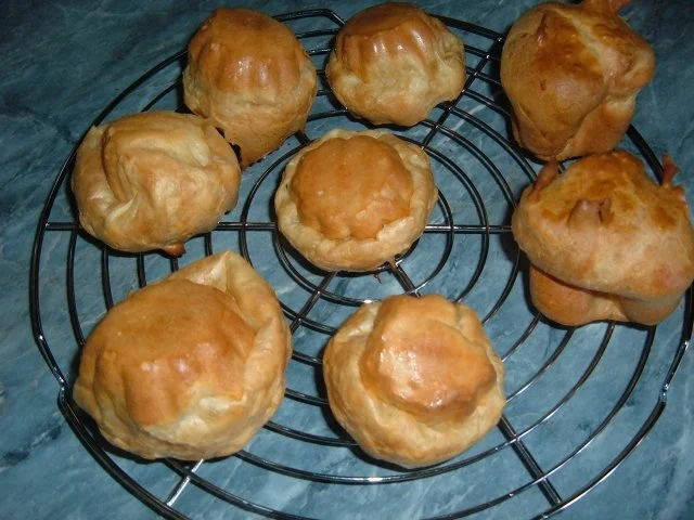 Rezept: Kuchen : Herbst - Sturmsäcke....(Windbeutel ) Bild Nr. 4 Kuchen : Herbst - Sturmsäcke....(Windbeutel ) - Rezept - Bild Nr. 4