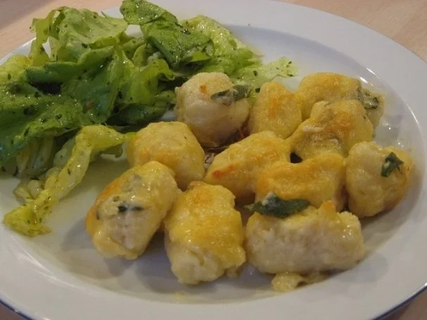 Rezept: Quarkgnocchis mit Salbei Quarkgnocchis mit Salbei - Rezept