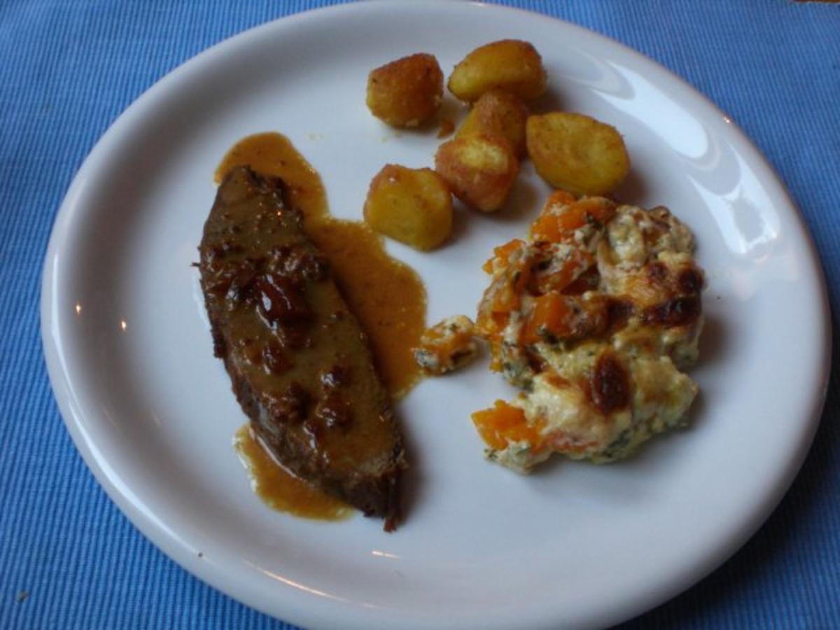 Wildschweinkeule in Biersoße
