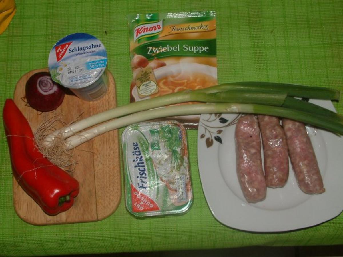 Grobe Bratwurst in Senf-Sahne_Käse-Sauce - Rezept