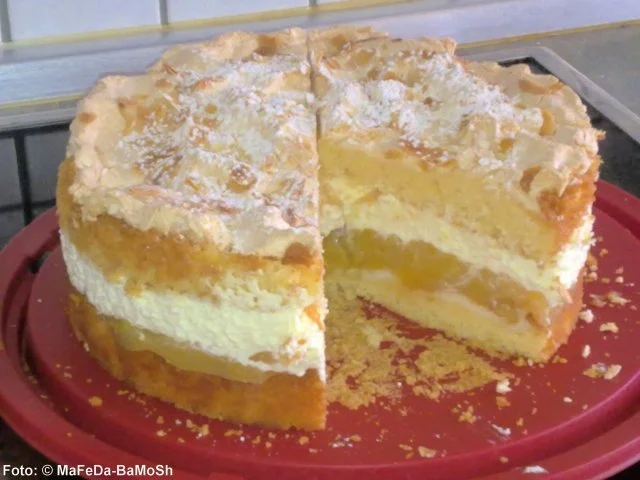 Rezept: Apfel-Baiser-Torte Bild Nr. 2 Apfel-Baiser-Torte - Rezept - Bild Nr. 2