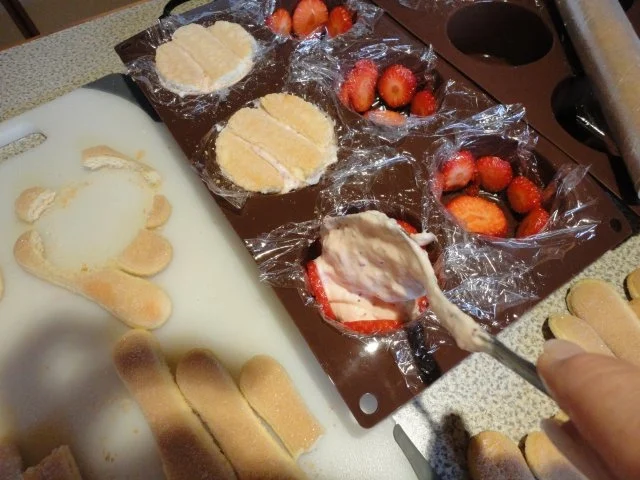 Rezept: Erdbeer Törtchen Bild Nr. 9 Erdbeer Törtchen - Rezept - Bild Nr. 9