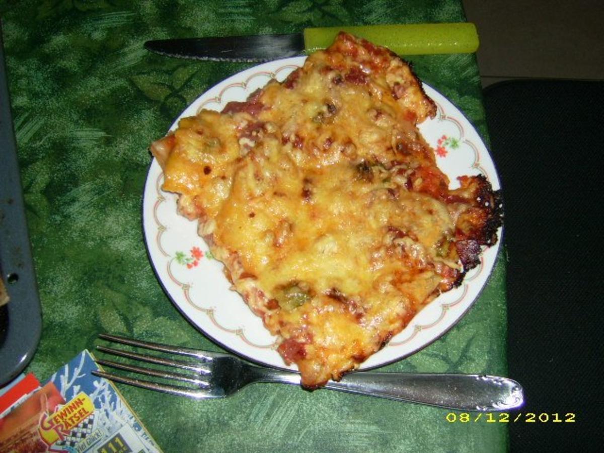 Salami-Schinken-Pizza - Rezept - Bild Nr. 5