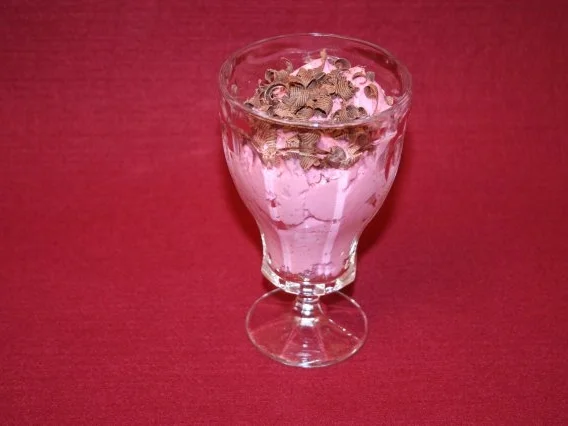 Rezept: Rotweincrème Rotweincrème - Rezept