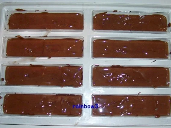 Rezept: Süßes: Sonnenblumen-Schokoriegel Bild Nr. 2 Süßes: Sonnenblumen-Schokoriegel - Rezept - Bild Nr. 2