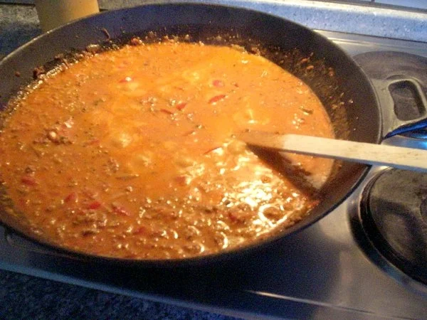 Rezept: Bolognese auf Spaghetti gebettet Bolognese auf Spaghetti gebettet - Rezept