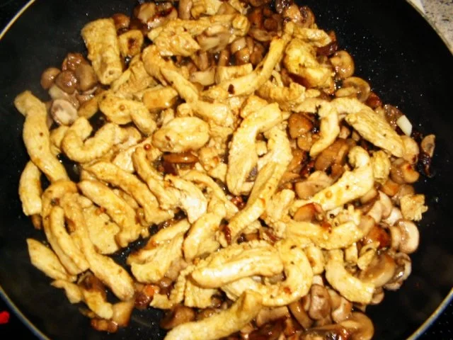 Rezept: Pilz-Putengeschnetzeltes Bild Nr. 7 Pilz-Putengeschnetzeltes - Rezept - Bild Nr. 7