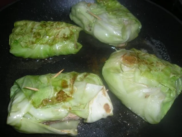 Rezept: Krautrouladen Bild Nr. 7 Krautrouladen - Rezept - Bild Nr. 7