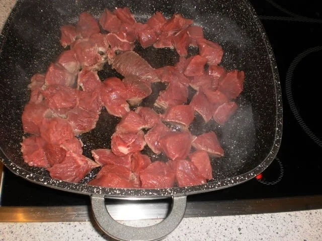 Rezept: Gulasch-Topf mit Weißkohl Bild Nr. 4 Gulasch-Topf mit Weißkohl - Rezept - Bild Nr. 4