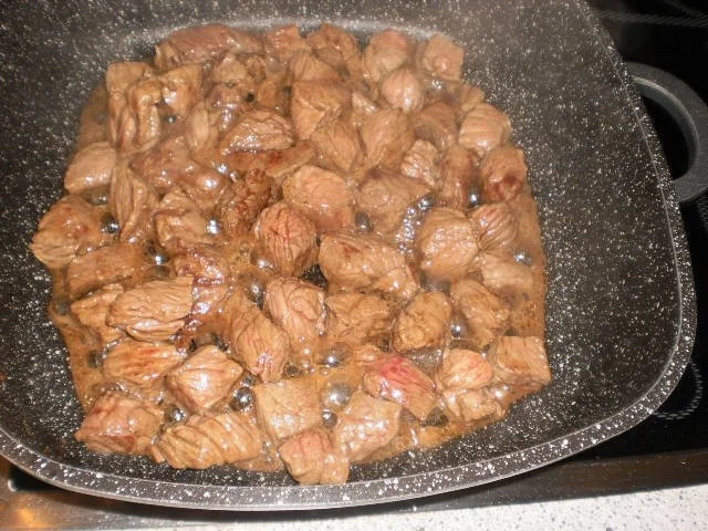 Rezept: Gulasch-Topf mit Weißkohl Bild Nr. 5 Gulasch-Topf mit Weißkohl - Rezept - Bild Nr. 5