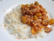 Seeteufelragout mit Paprika-Tomaten-Gemüse und Reis - Rezept