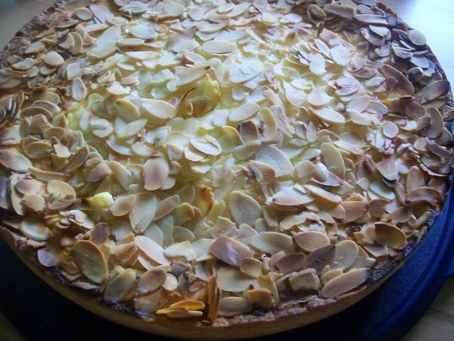 Rezept: Käsekuchen mit Mandeln Käsekuchen mit Mandeln - Rezept