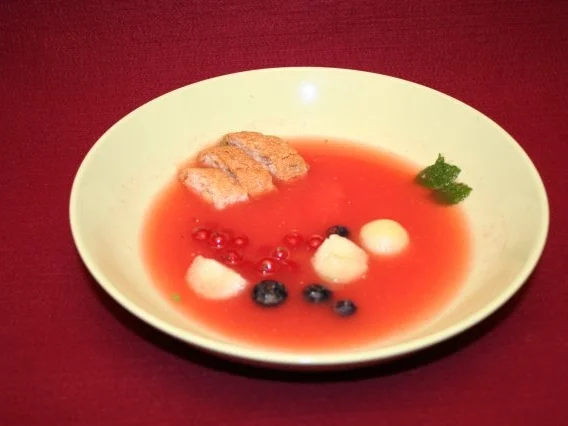 Rezept: Süße Melonen-Gazpacho Süße Melonen-Gazpacho - Rezept