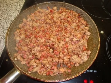 Rezept: Rosenkohl- Hack- Auflauf Rosenkohl- Hack- Auflauf - Rezept