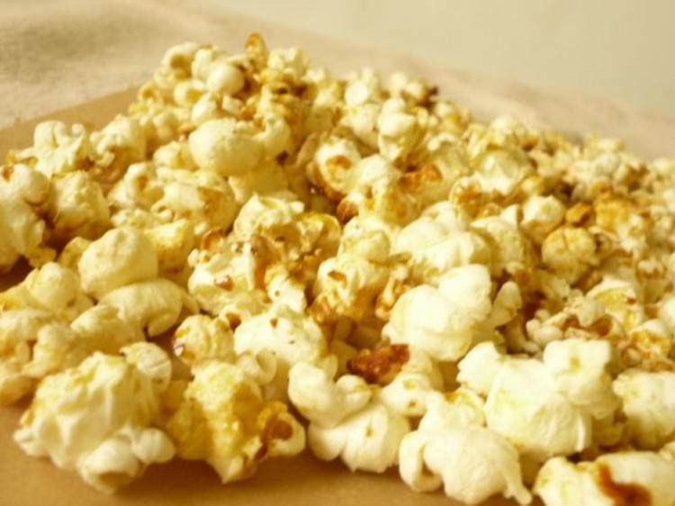 Butter Popcorn Rezept mit Bild kochbar.de