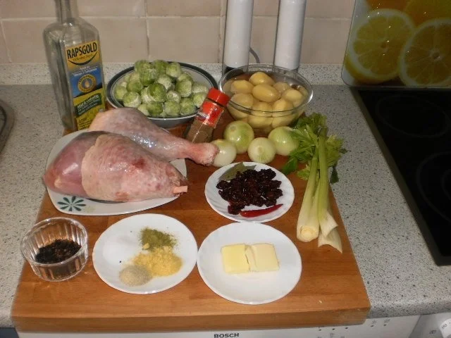 Putenkeulen scharf - Rosenkohl - Salzkartoffeln - Rezept - Bild Nr. 2