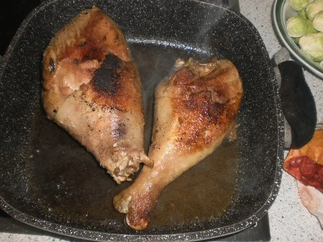 Putenkeulen scharf - Rosenkohl - Salzkartoffeln - Rezept - Bild Nr. 7