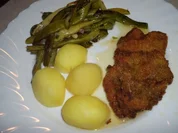 Wildkräutermedaillons an Speckbohnen - Rezept