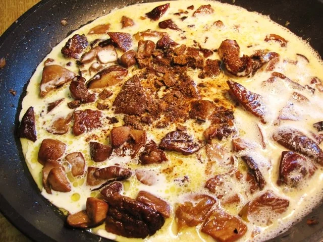 Rezept: Schweineschnitzel mit feinem Steinpilz-Sößle ... Bild Nr. 5 Schweineschnitzel mit feinem Steinpilz-Sößle ... - Rezept - Bild Nr. 5