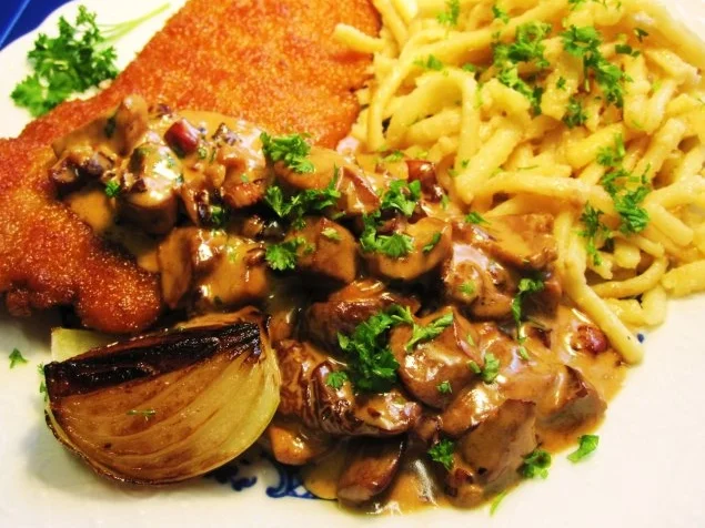 Rezept: Schweineschnitzel mit feinem Steinpilz-Sößle ... Bild Nr. 7 Schweineschnitzel mit feinem Steinpilz-Sößle ... - Rezept - Bild Nr. 7