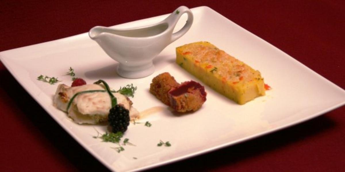 Gefülltes Heilbuttfilet, gratinierte Polenta und frittierte Rote Bete ...