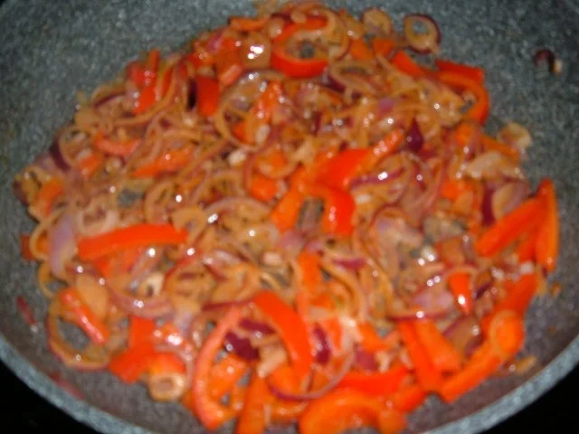 Rezept: Fisch : mit Zwiebel und Paprika Bild Nr. 5 Fisch : mit Zwiebel und Paprika - Rezept - Bild Nr. 5