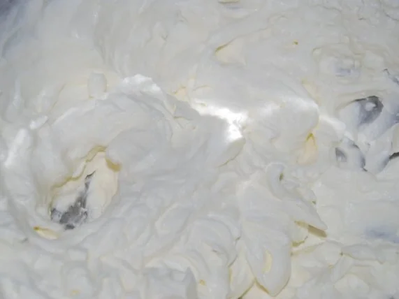 Rezept: Mandarinenjoghurt-Herz Bild Nr. 7 Mandarinenjoghurt-Herz - Rezept - Bild Nr. 7