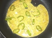 Gefuellte Paprika mit wuerzigem Ruehrei - Rezept