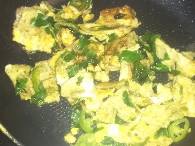 Rezept: Gefuellte Paprika mit wuerzigem Ruehrei Bild Nr. 2 Gefuellte Paprika mit wuerzigem Ruehrei - Rezept - Bild Nr. 2