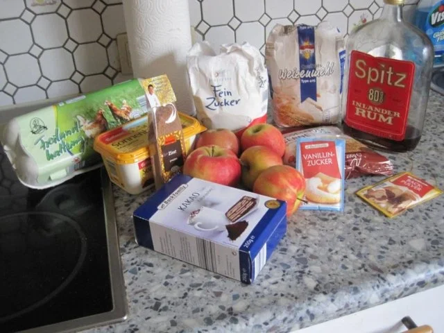 Rezept: Beschwipster Apfelkuchen "Anita" Bild Nr. 2 Beschwipster Apfelkuchen "Anita" - Rezept - Bild Nr. 2