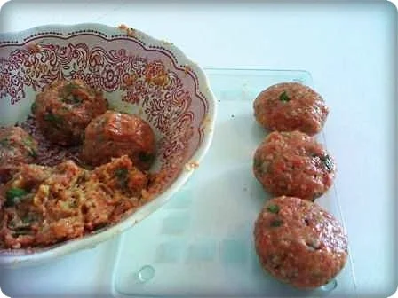 Rezept: Frikadellen mit Buchweizen Bild Nr. 7 Frikadellen mit Buchweizen - Rezept - Bild Nr. 7